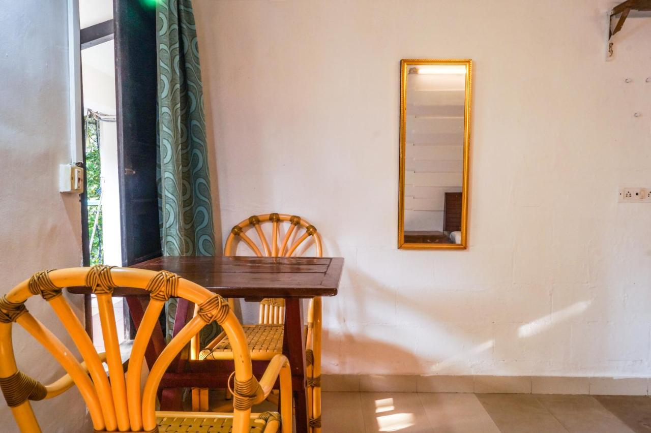 Piggy Calangute By Urban Nomads - Dorms & Pvt Rooms GOA المظهر الخارجي الصورة